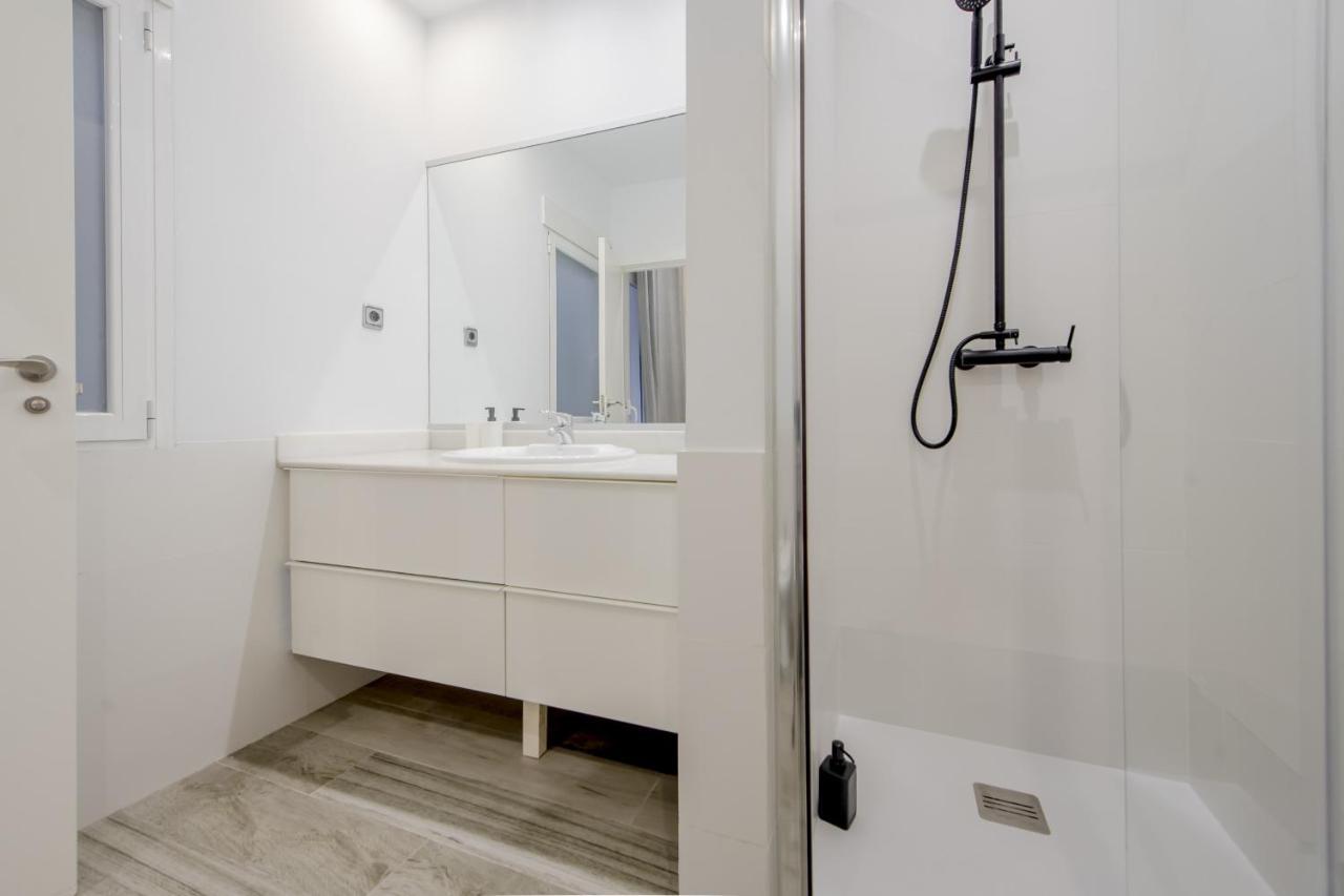 Cool/Soho Style Apt Para 9Pax C/Luciente Madrid Exterior foto