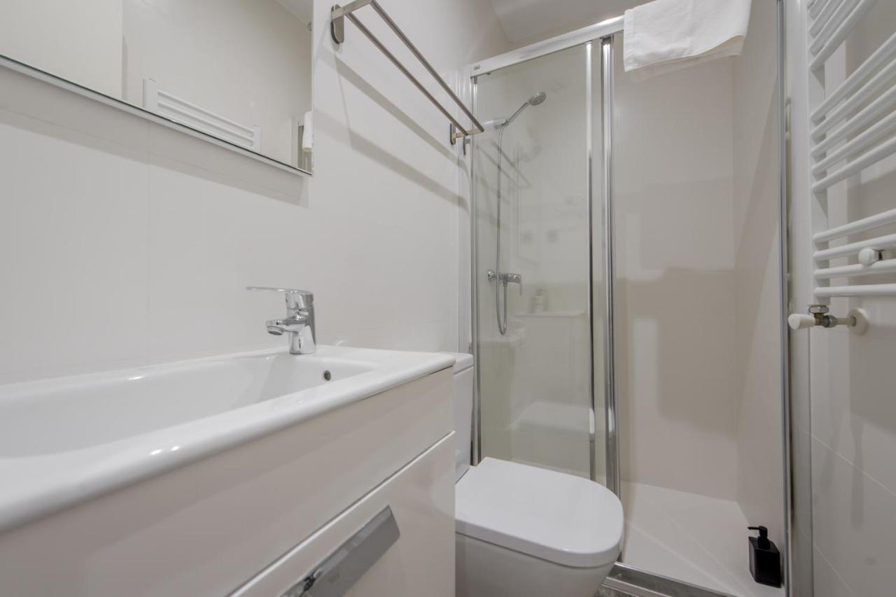 Cool/Soho Style Apt Para 9Pax C/Luciente Madrid Exterior foto