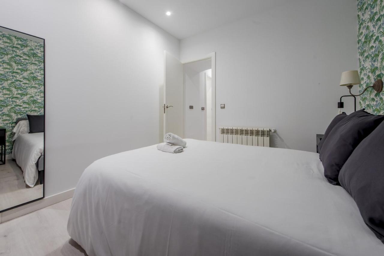 Cool/Soho Style Apt Para 9Pax C/Luciente Madrid Exterior foto