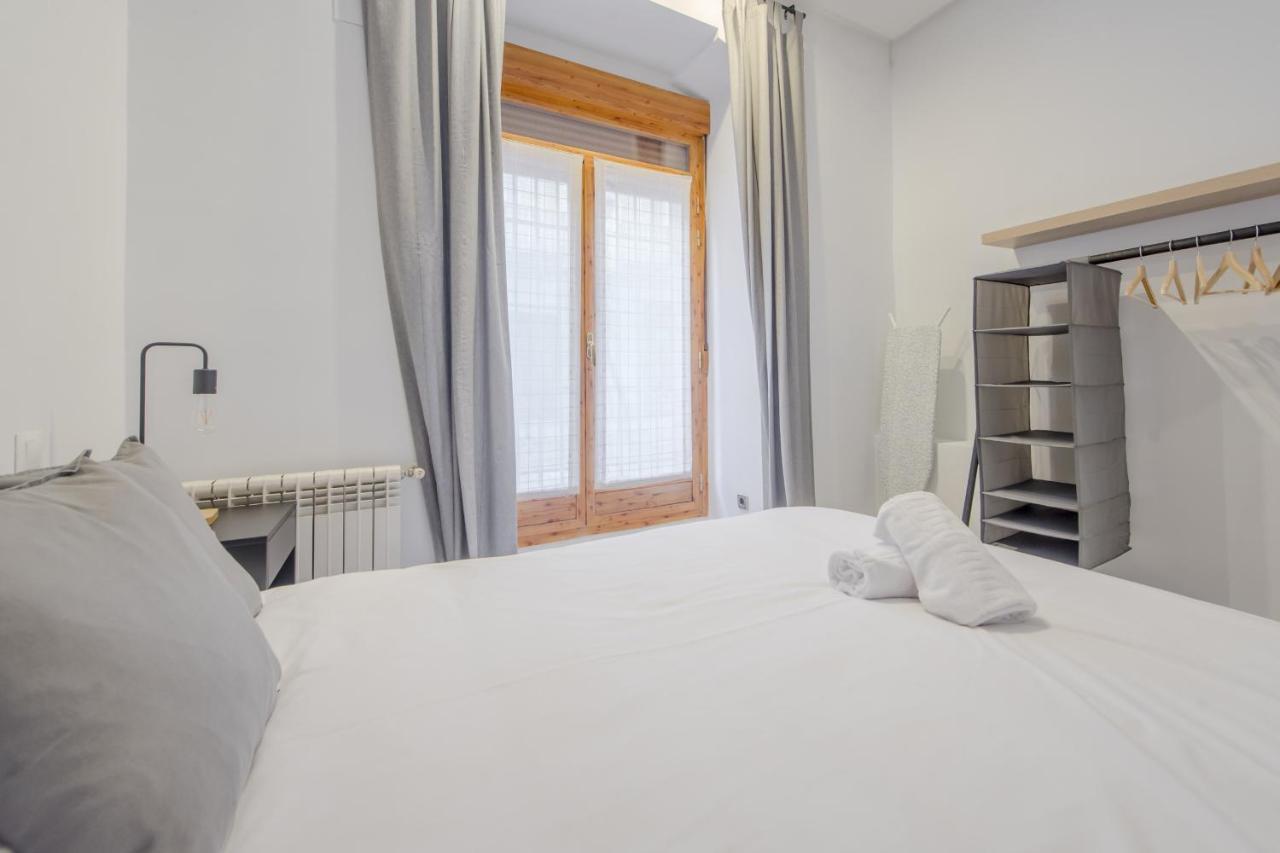 Cool/Soho Style Apt Para 9Pax C/Luciente Madrid Exterior foto