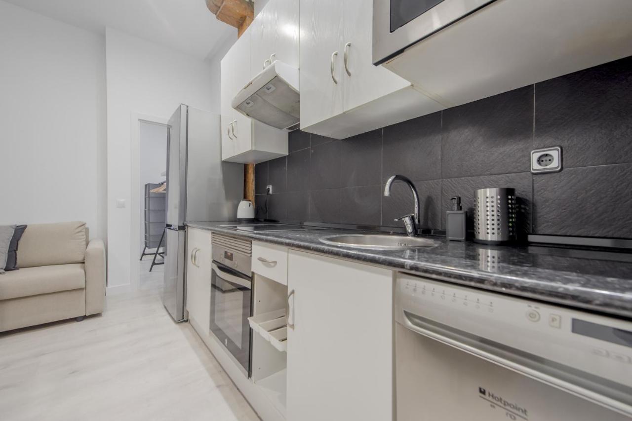Cool/Soho Style Apt Para 9Pax C/Luciente Madrid Exterior foto