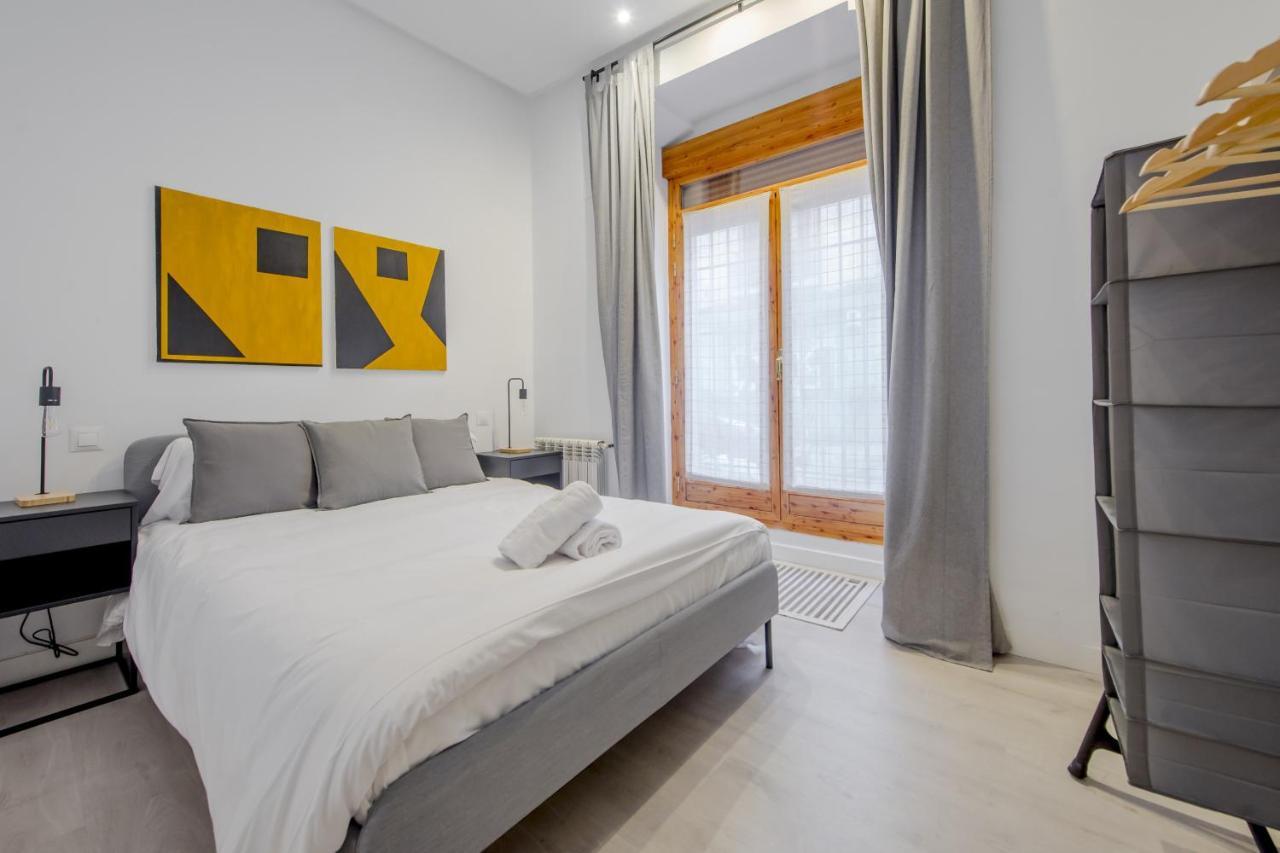 Cool/Soho Style Apt Para 9Pax C/Luciente Madrid Exterior foto